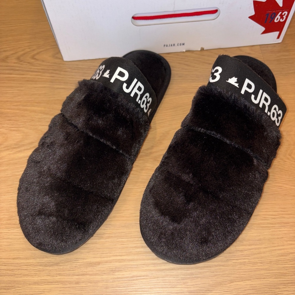 Pajar Canada Black Stewie Slippers men’s size 43/ 10-10.5 NWT